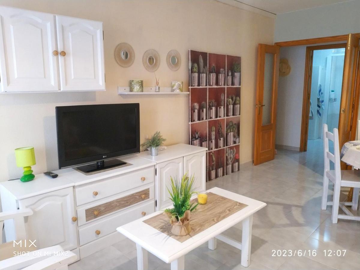Apartmán Pink Catia Coqueto Piso Playa Del Cura Torrevieja Exteriér fotografie